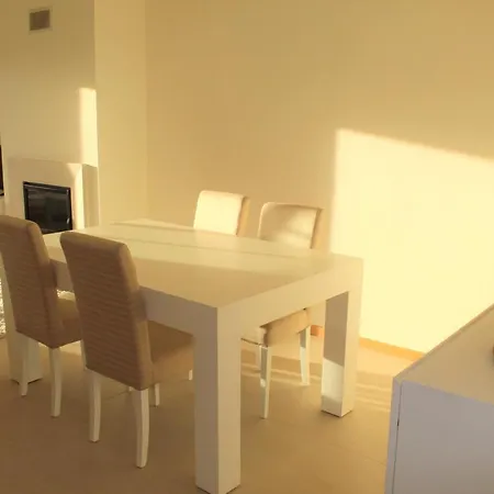 شقة Baia Village 28 *